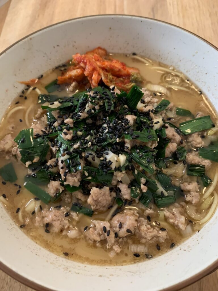 もっこすラーメンひき肉＆にらキムチ