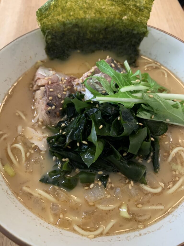 もっこすラーメン鯖缶＆わかめ